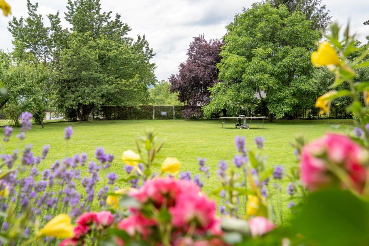 Im Garten - Haus Anna * Graz